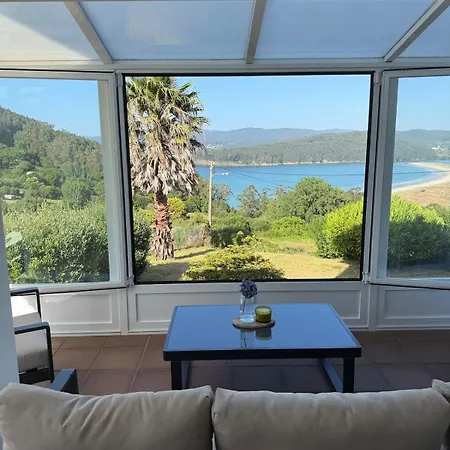 House With Ocean Views In Pantin - La Siesta House * Valdoviño